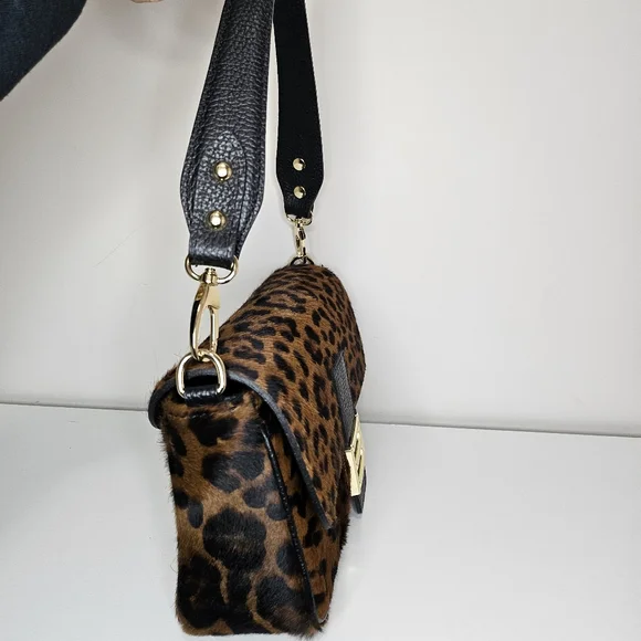 Divina Firenze Leopard Print Crossbody / Shoulder Bag – Baguette Vibes 🐆✨ - Picture 2 of 5